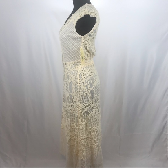 Sold—Reba Island Getaway Midi Dress in Butter - Picture 7 of 15